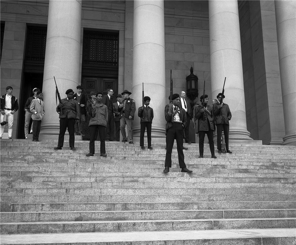 black panthers party with guns
