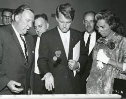 Attorney General Robert F Kennedy visits the Seattle World ...