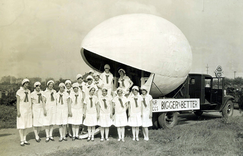 Giant egg sculpture, Winlock, 1923