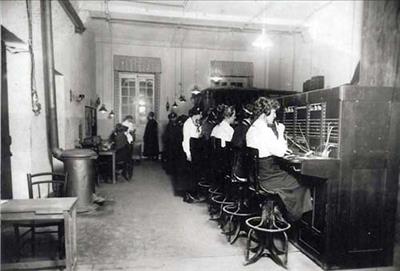 Women army telephone operators, World War I 